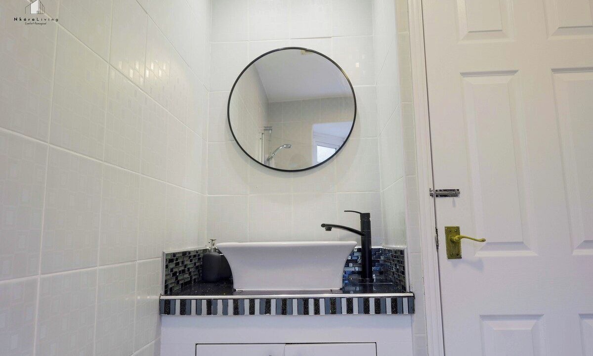 Photo of Bathroom in Oldbury