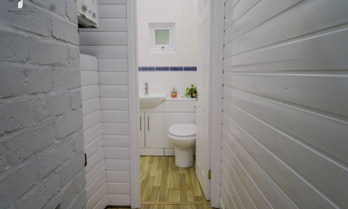 Photo of Bathroom in Oldbury
