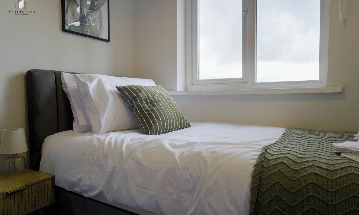 Photo of Bedroom in Oldbury
