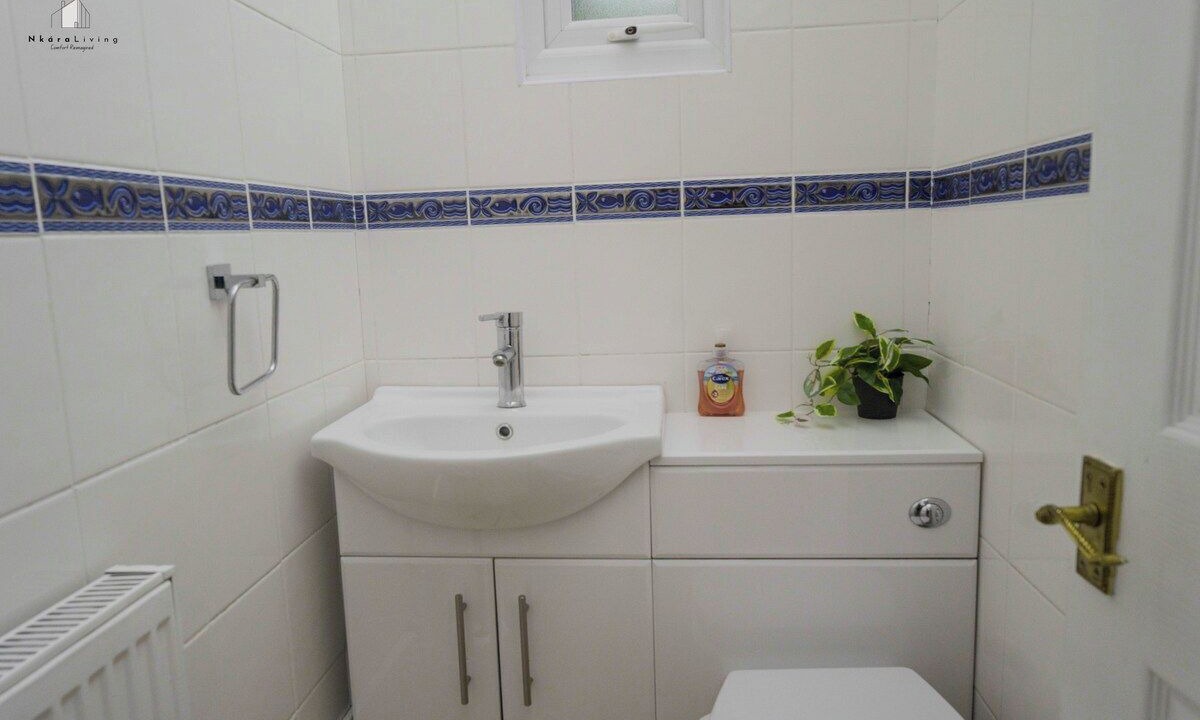 Photo of Bathroom in Oldbury