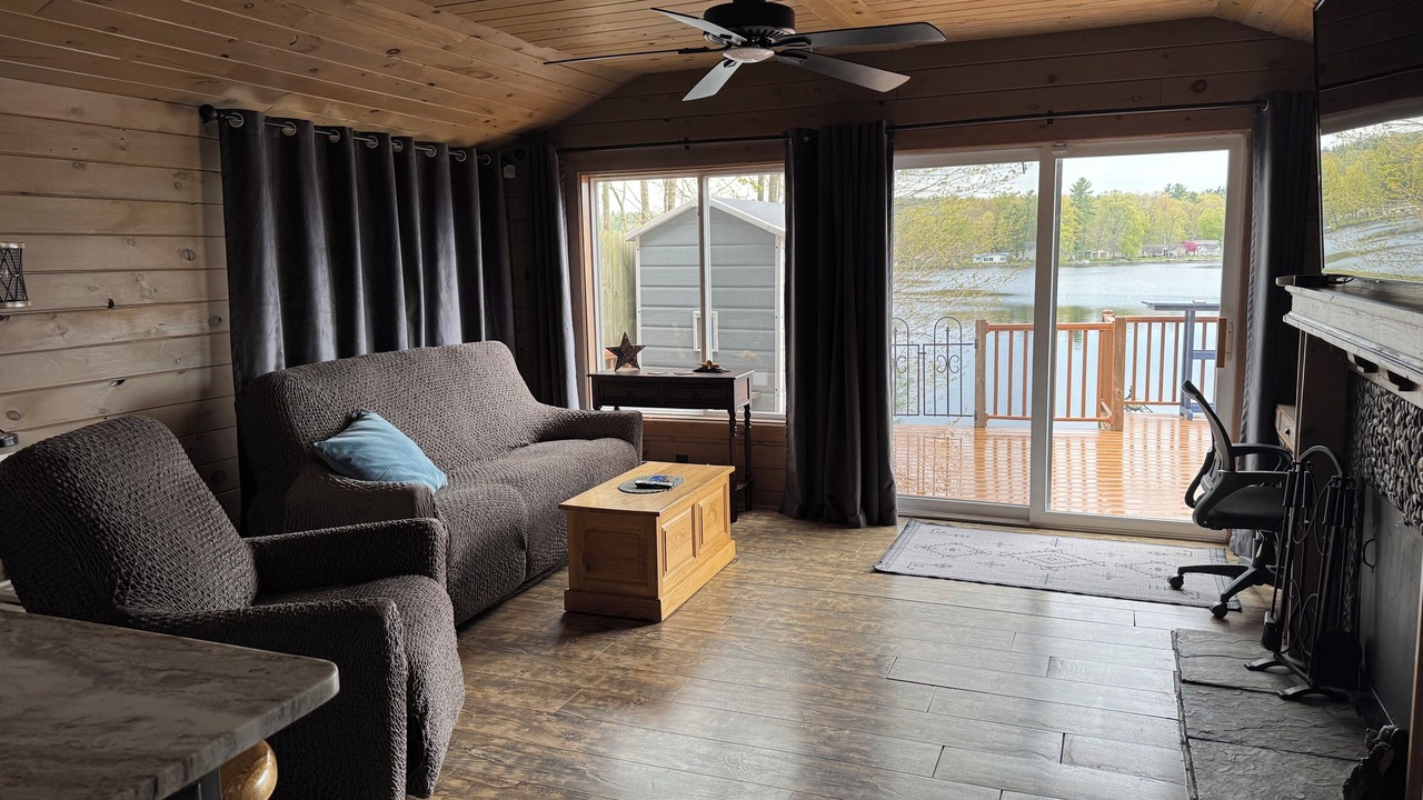 Photo of Livingroom in Newaygo