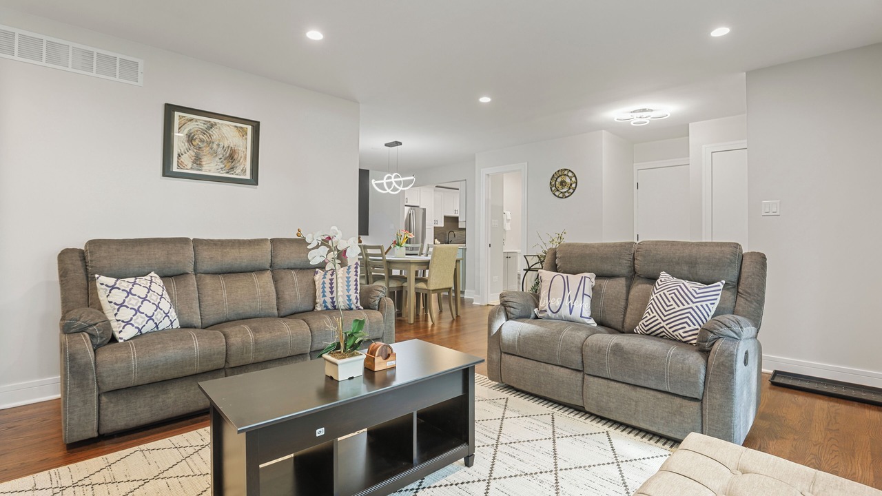 Photo of Livingroom in Darien