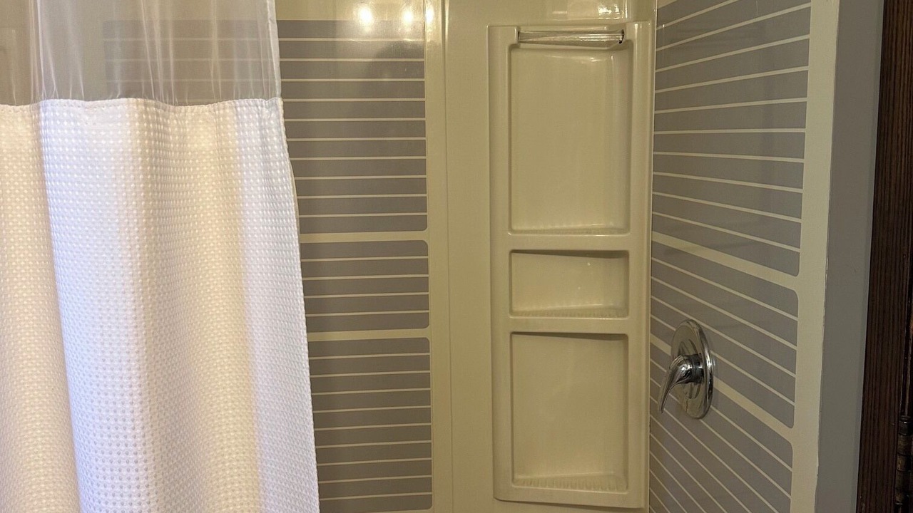 Photo of Bathroom in Ontonagon