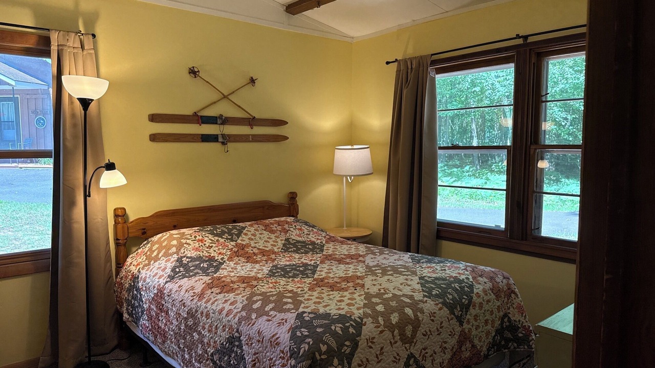 Photo of Bedroom in Ontonagon