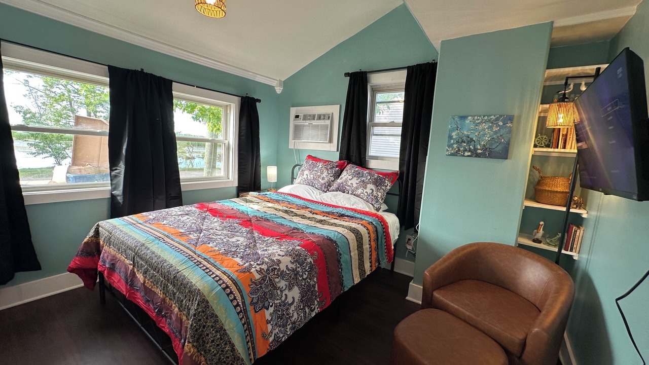 Photo of Bedroom in Estral Beach
