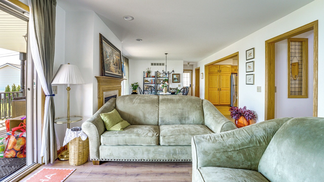 Photo of Livingroom in Lakeport