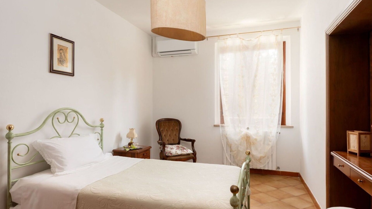 Photo of Bedroom in Montaione