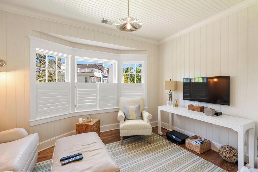 Photo of Livingroom in Harbor Springs