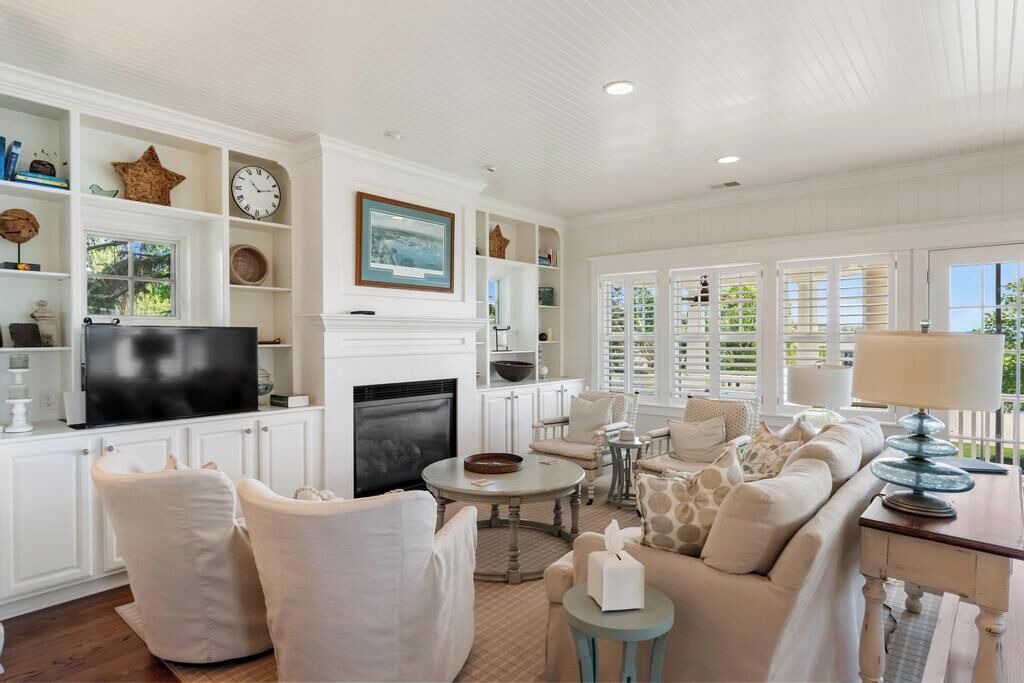 Photo of Livingroom in Harbor Springs