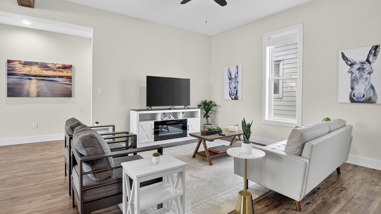 Photo of Livingroom in Michigan City