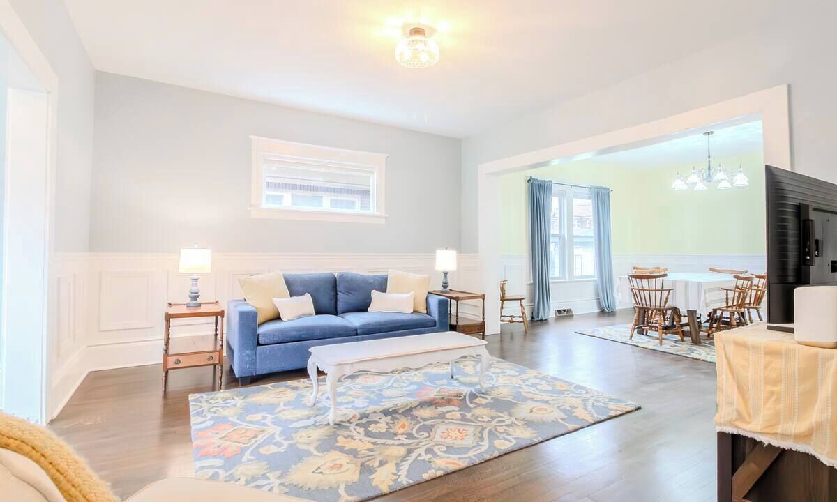 Photo of Livingroom in Gary