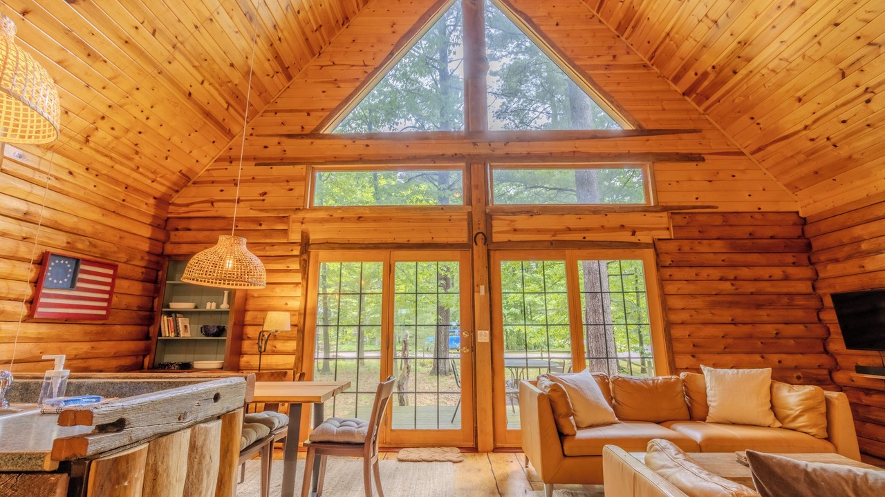 Photo of Livingroom in Elk Rapids