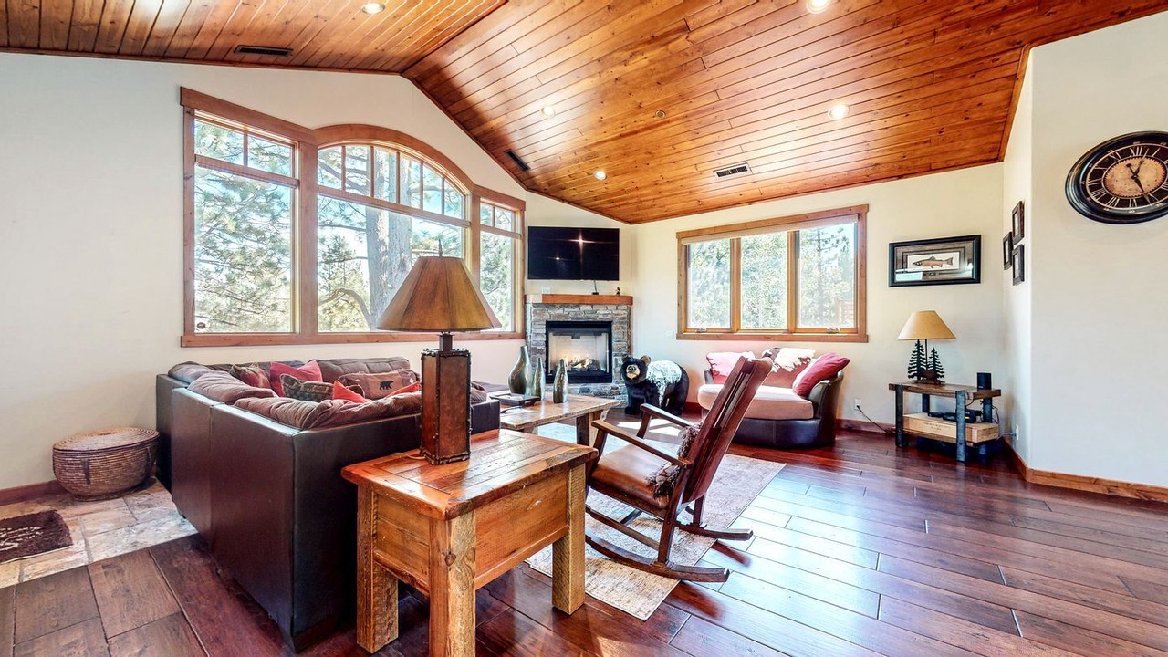 Photo of Livingroom in Mammoth Lakes