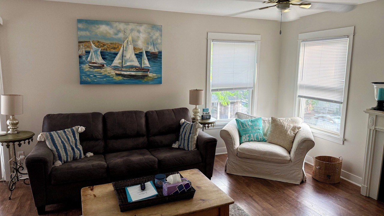 Photo of Livingroom in Michigan City