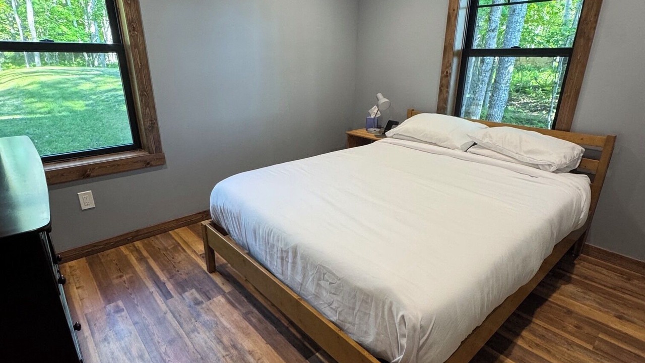 Photo of Bedroom in Lake Linden