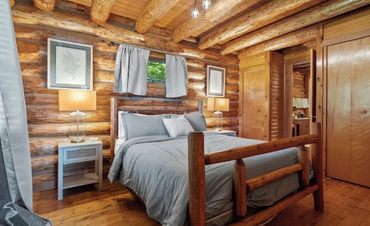 Photo of Bedroom in Jones