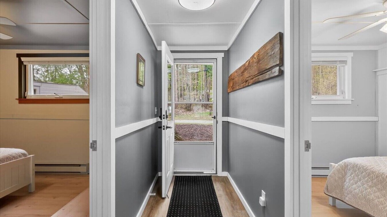 Photo of Bedroom in Six Lakes