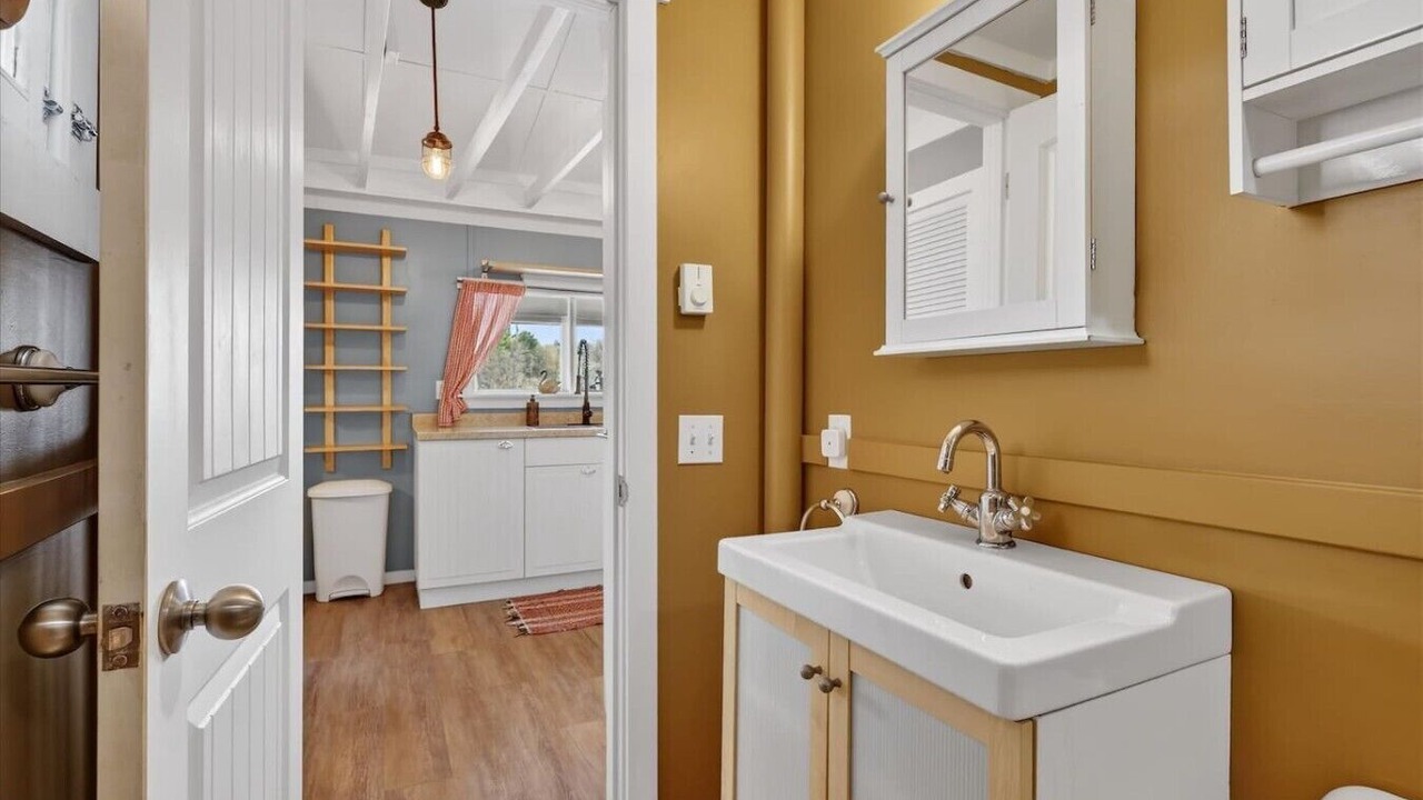 Photo of Bathroom in Six Lakes
