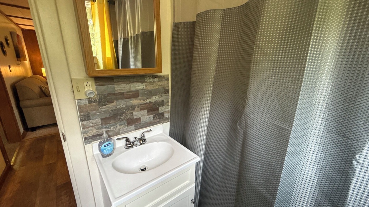 Photo of Bathroom in Ontonagon