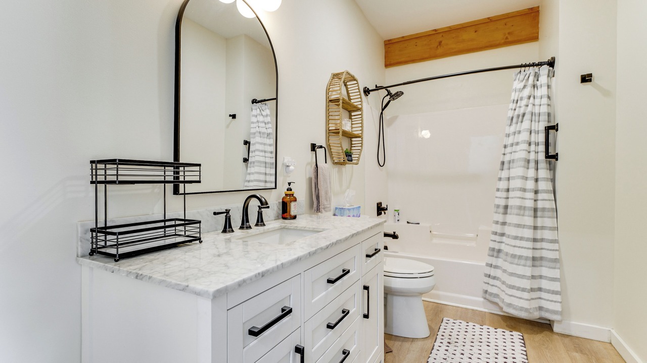 Photo of Bathroom in Bellaire