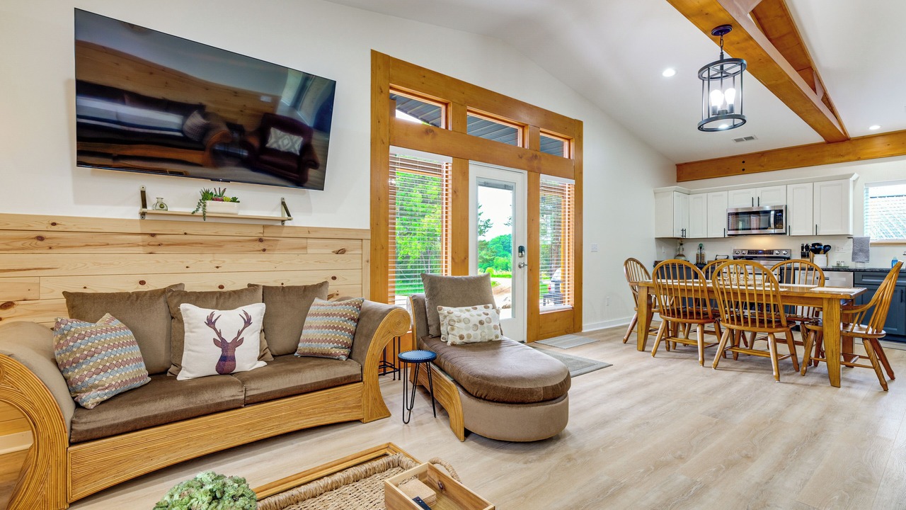 Photo of Livingroom in Bellaire