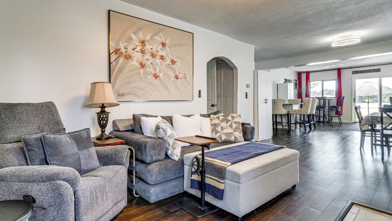 Photo of Livingroom in Belleville
