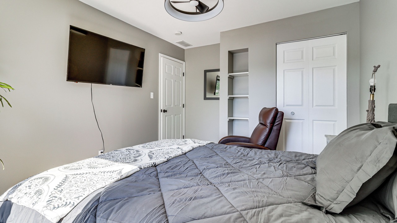 Photo of Bedroom in Belleville