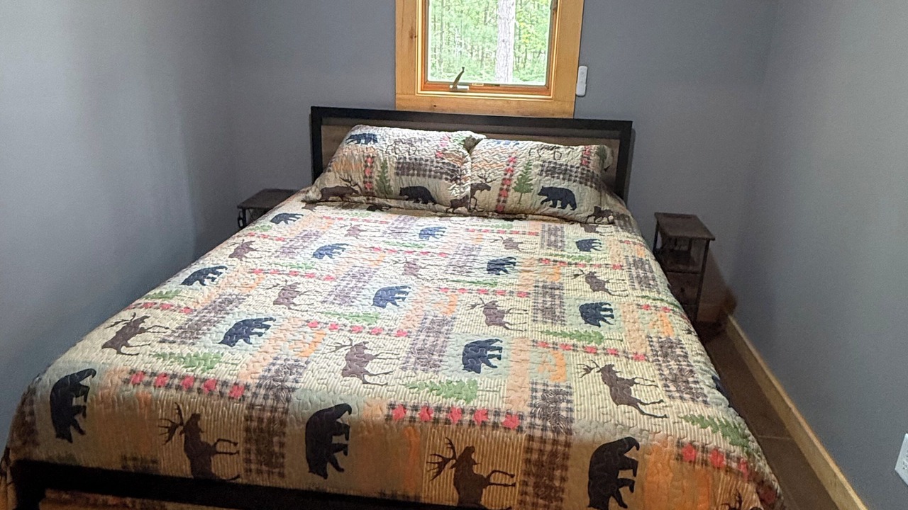 Photo of Bedroom in Kalkaska