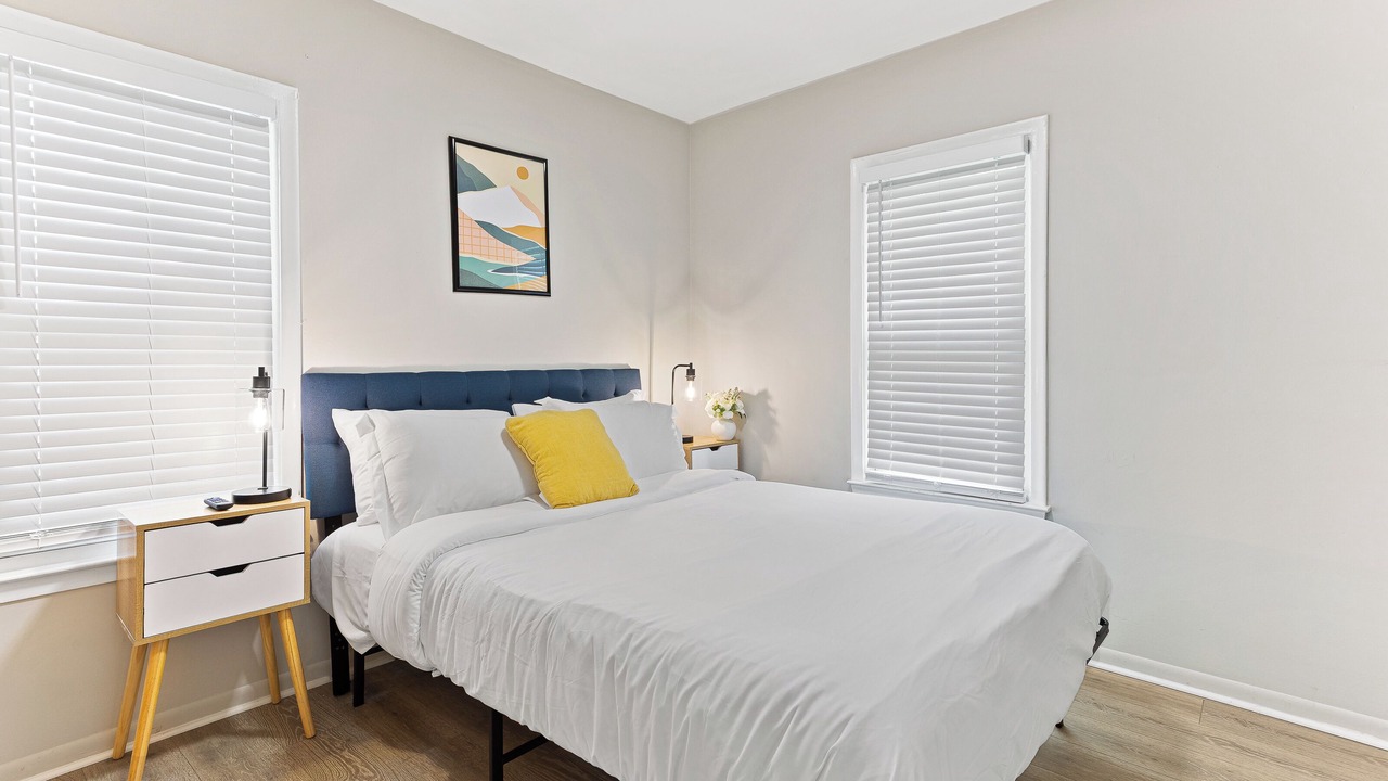 Photo of Bedroom in Dearborn Heights