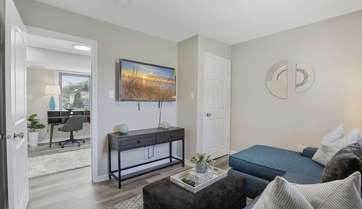 Photo of Livingroom in Franklin Park