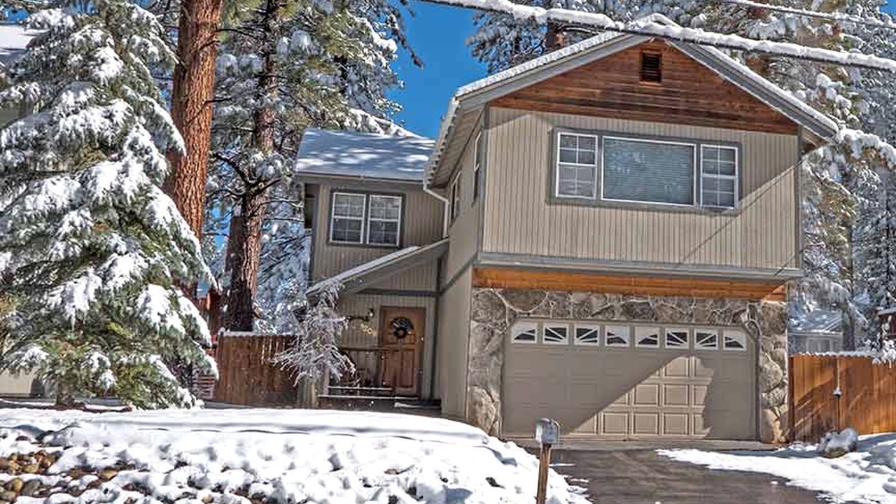 Photo of Outdoor in Montgomery Estates