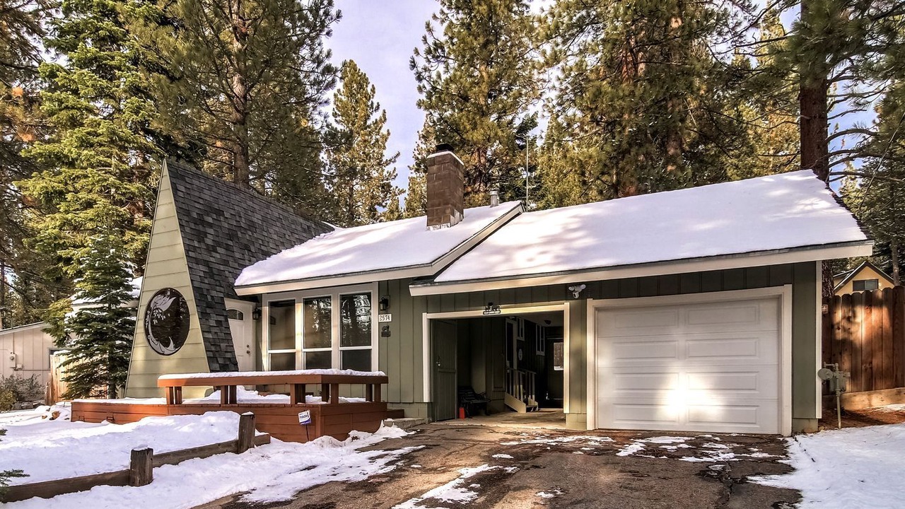 Photo of Outdoor in Montgomery Estates