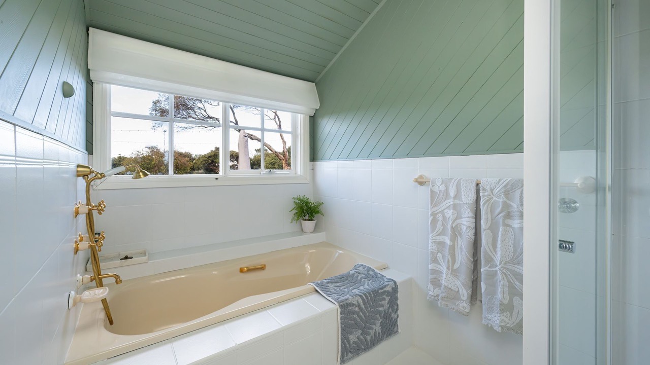 Photo of Bathroom in Cape Schanck