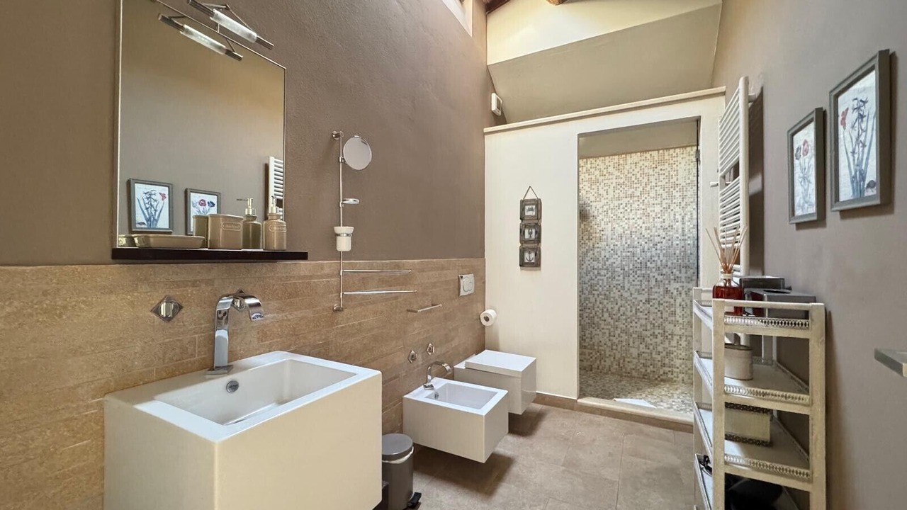Photo of Bathroom in Badia Cantignano