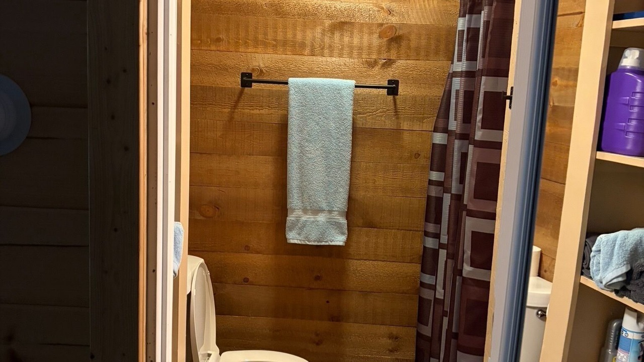 Photo of Bathroom in Higgins Lake