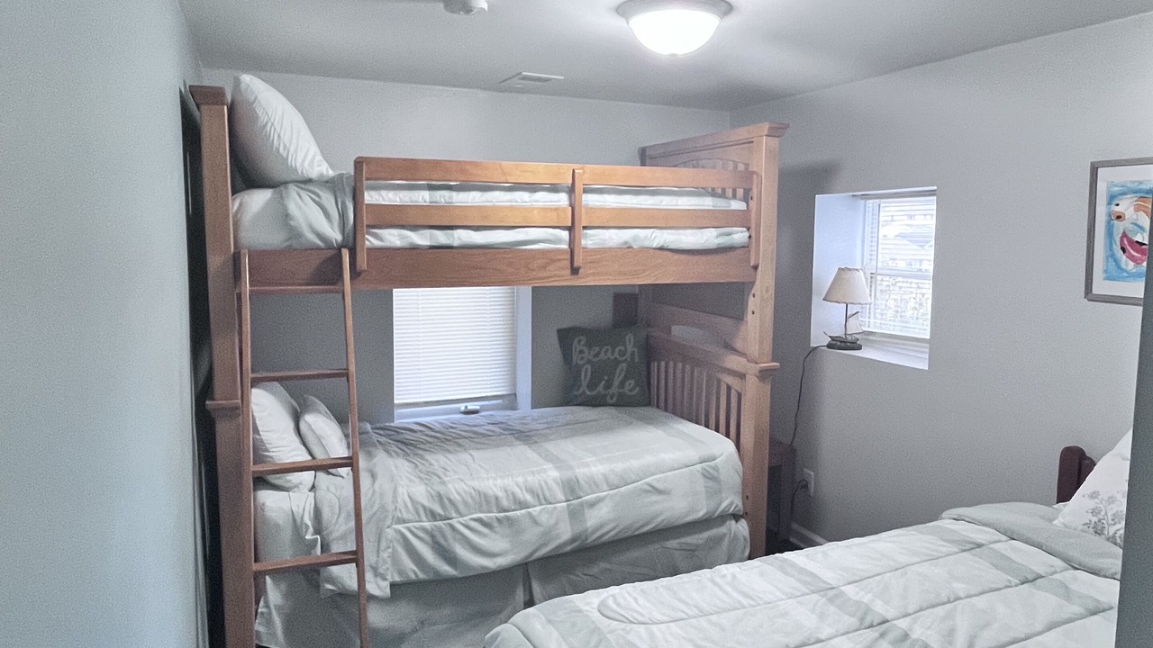 Photo of Bedroom in Sister Lakes