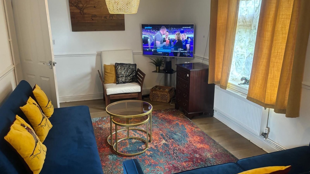 Photo of Livingroom in Cradley