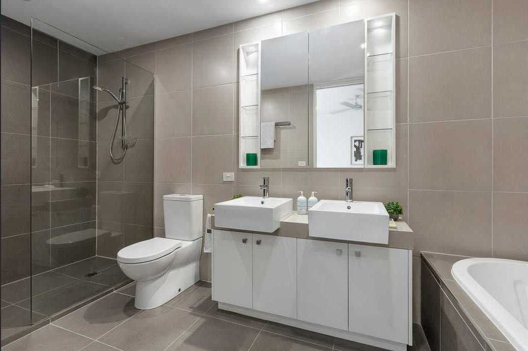 Photo of Bathroom in Parkdale