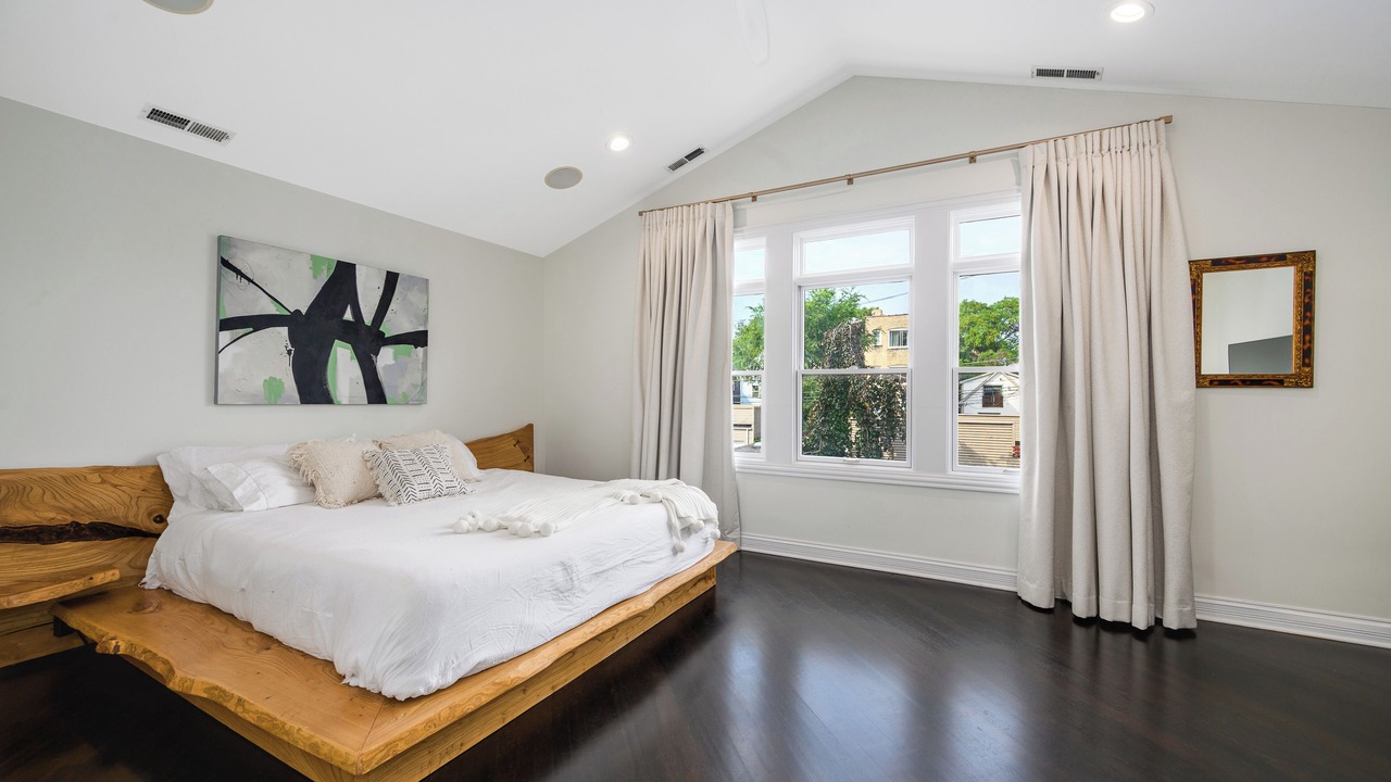 Photo of Bedroom in Palmer Square