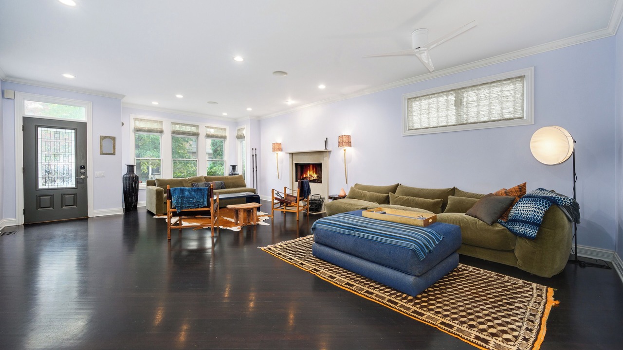 Photo of Livingroom in Palmer Square