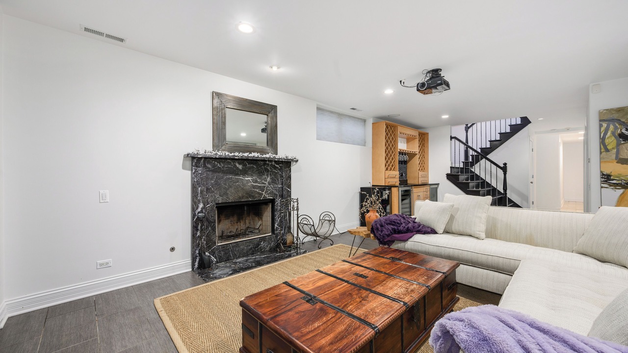 Photo of Livingroom in Palmer Square