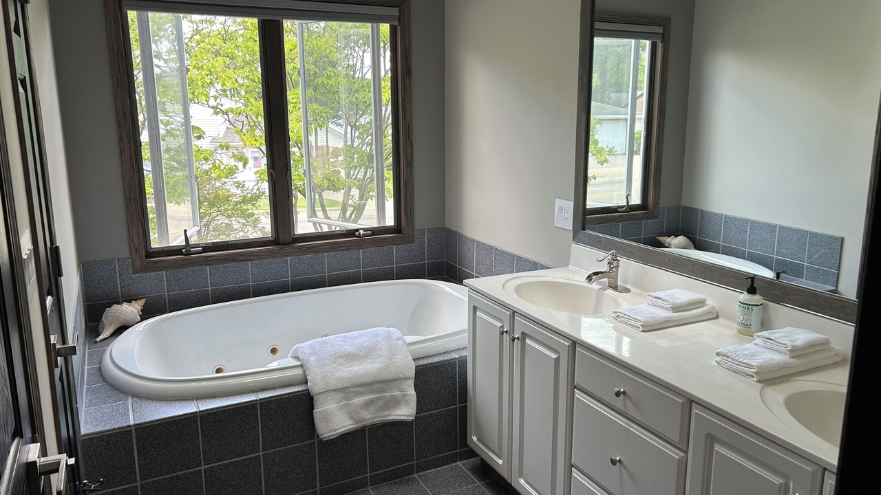 Photo of Bathroom in Twin Lakes