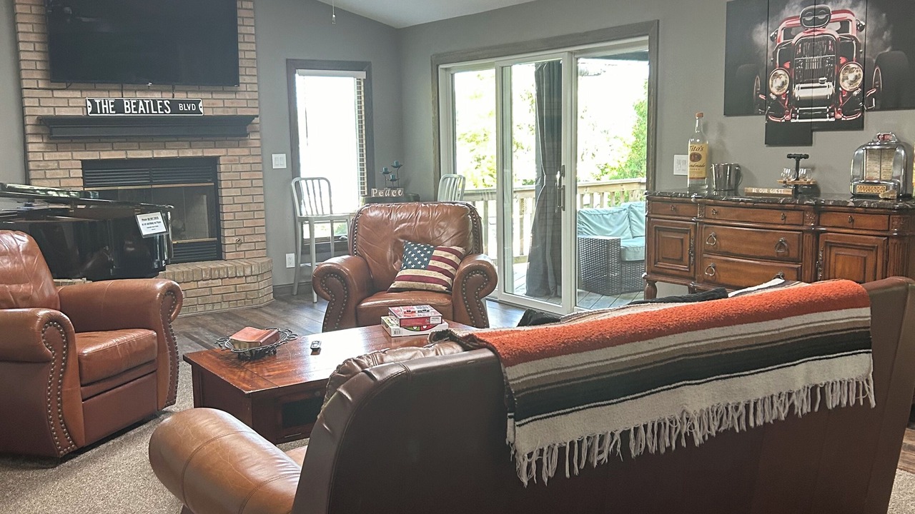 Photo of Livingroom in Twin Lakes
