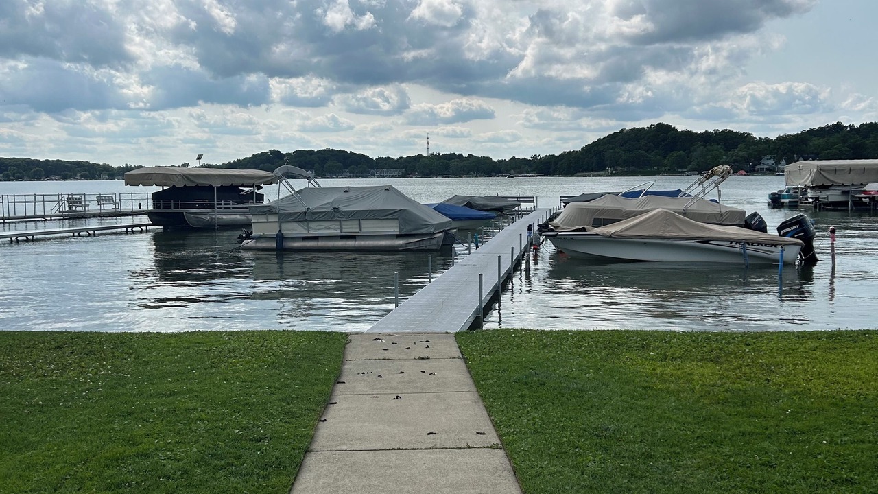 Photo of Others in Twin Lakes