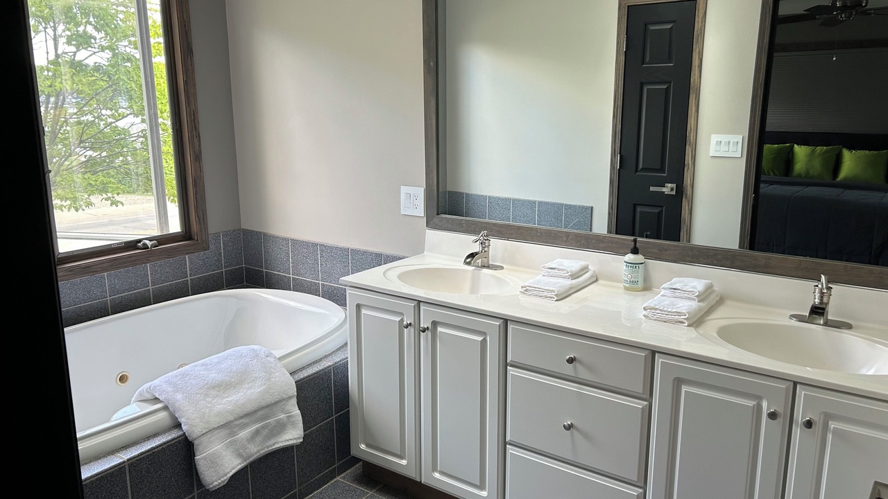 Photo of Bathroom in Twin Lakes
