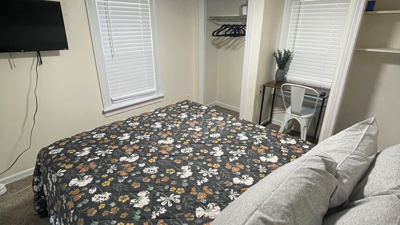 Photo of Bedroom in Bowling Green