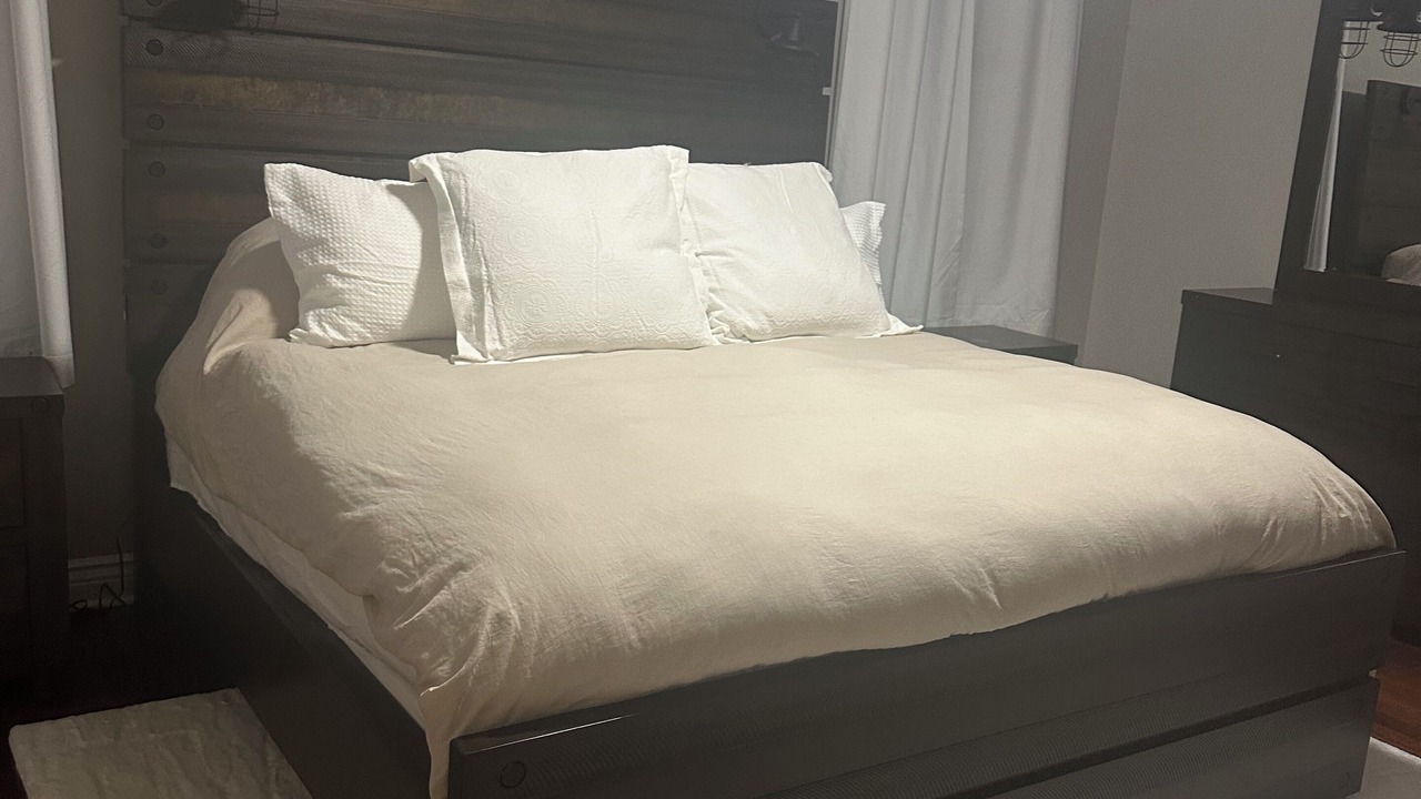 Photo of Bedroom in Kenwood