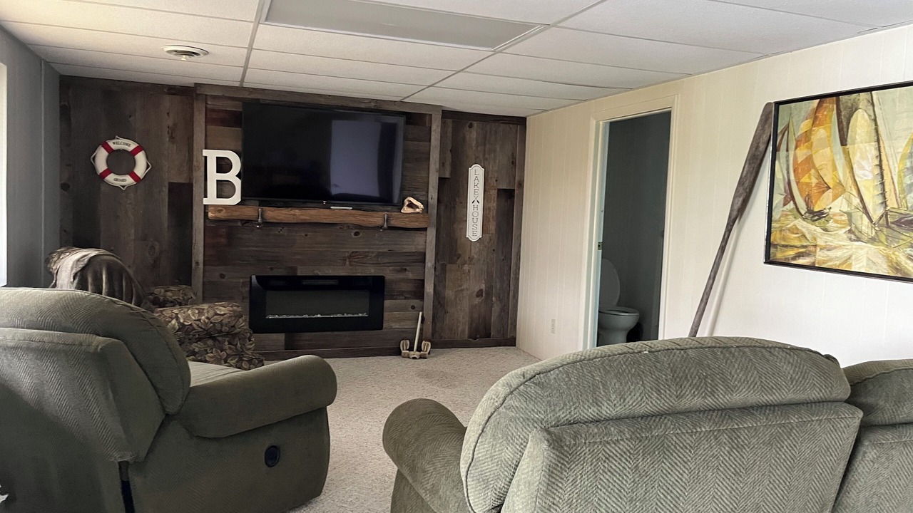 Photo of Livingroom in Lakeview