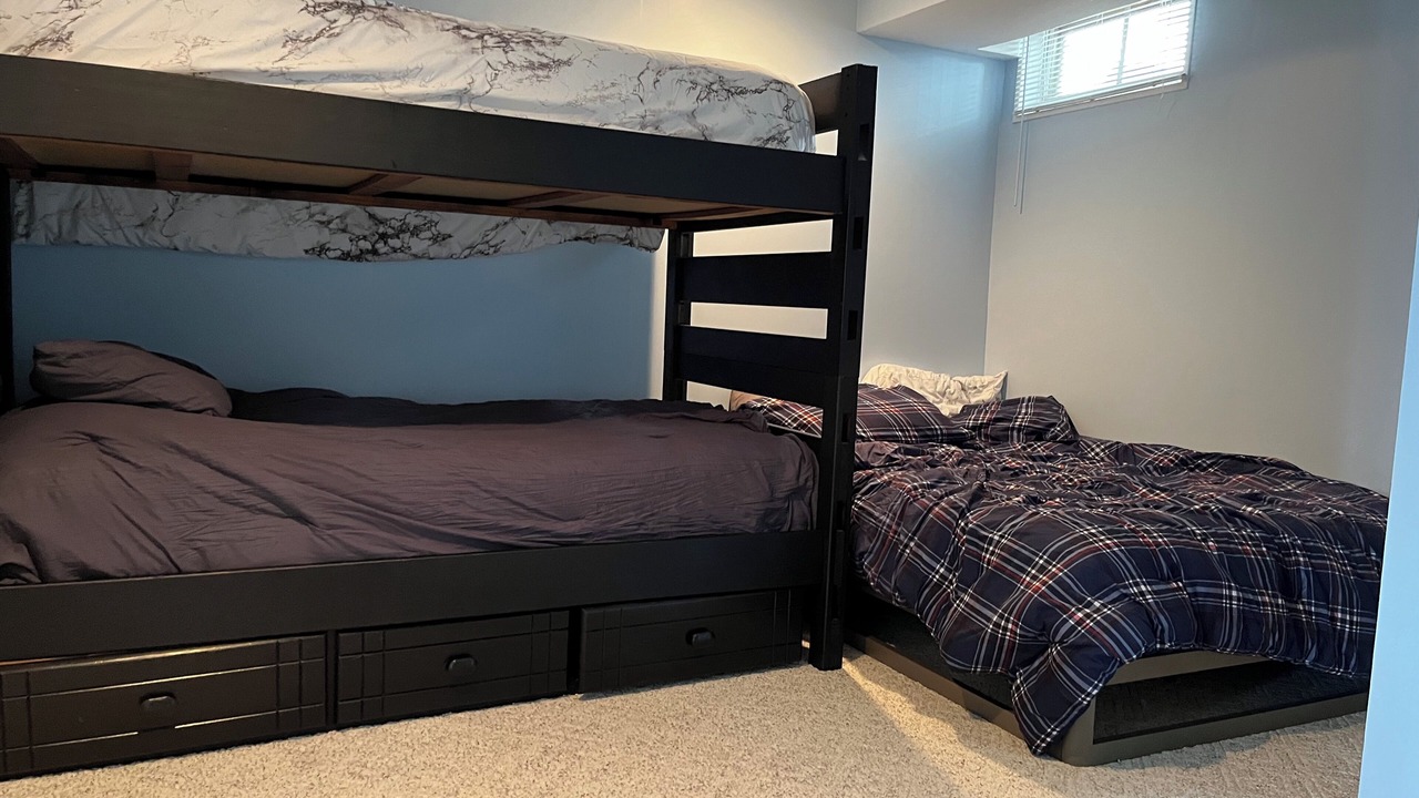 Photo of Bedroom in Lakeview