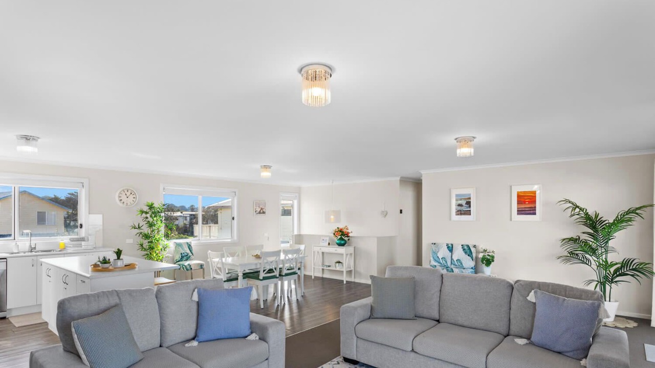 Photo of Livingroom in Sunderland Bay